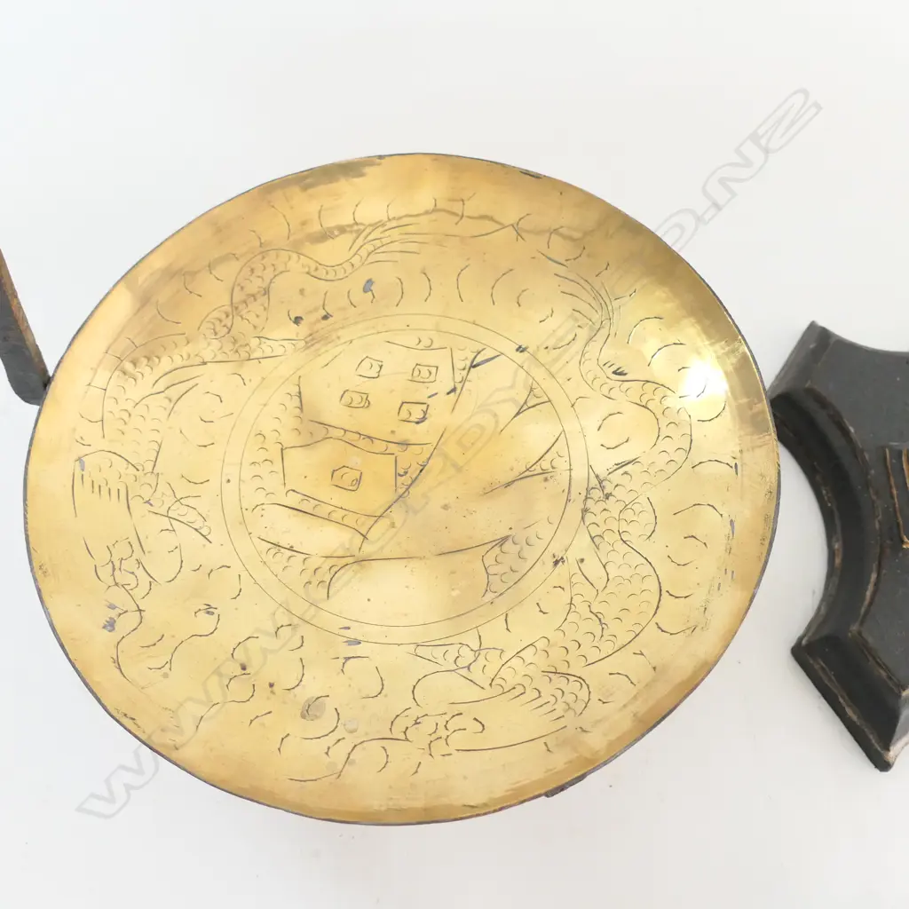 CAST IRON SWEET SHOP SCALES (CHINESE ENGRAVED BRASS PAN) Image 1++